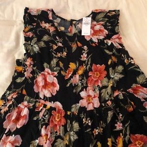 American Eagle floral top